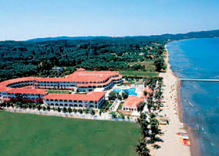 Attika Beach מלון